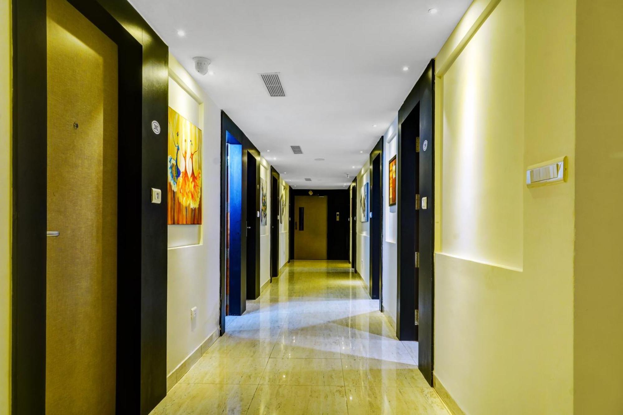 Super Townhouse Dev'S Inn By Cj Gunadala Exterior photo